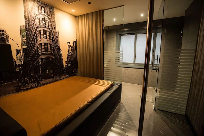 Suite New York Dalins Strip Club